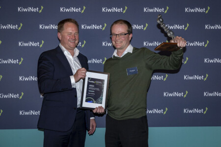 MacDiarmid Institute Commercialisation Manager wins KiwiNet Commercialisation Professional Award